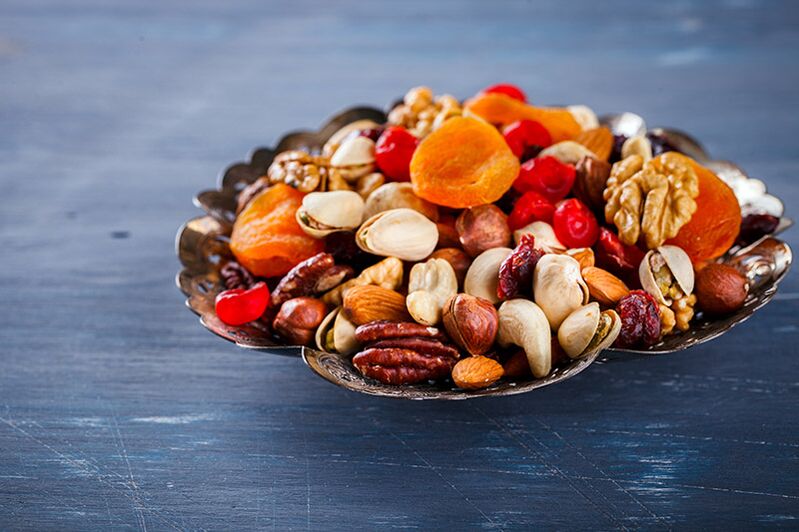 Useful dried fruits for making skinny sweet sausages