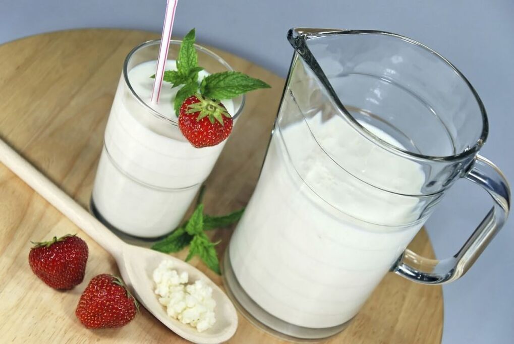 Yogurt with strawberries for weight loss